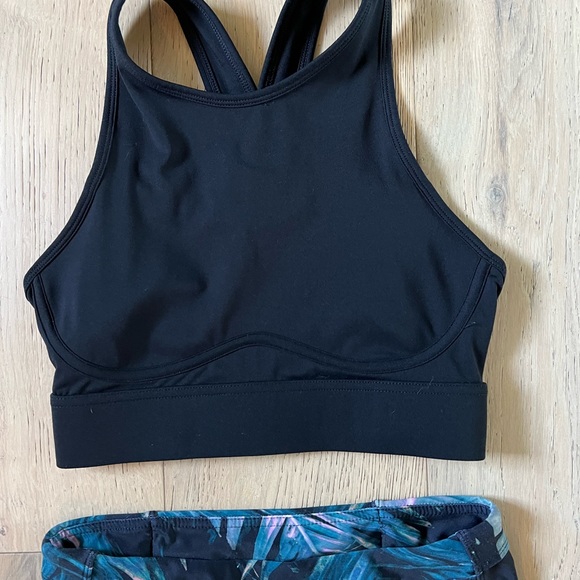 Fabletics yoga set - Picture 2 of 3